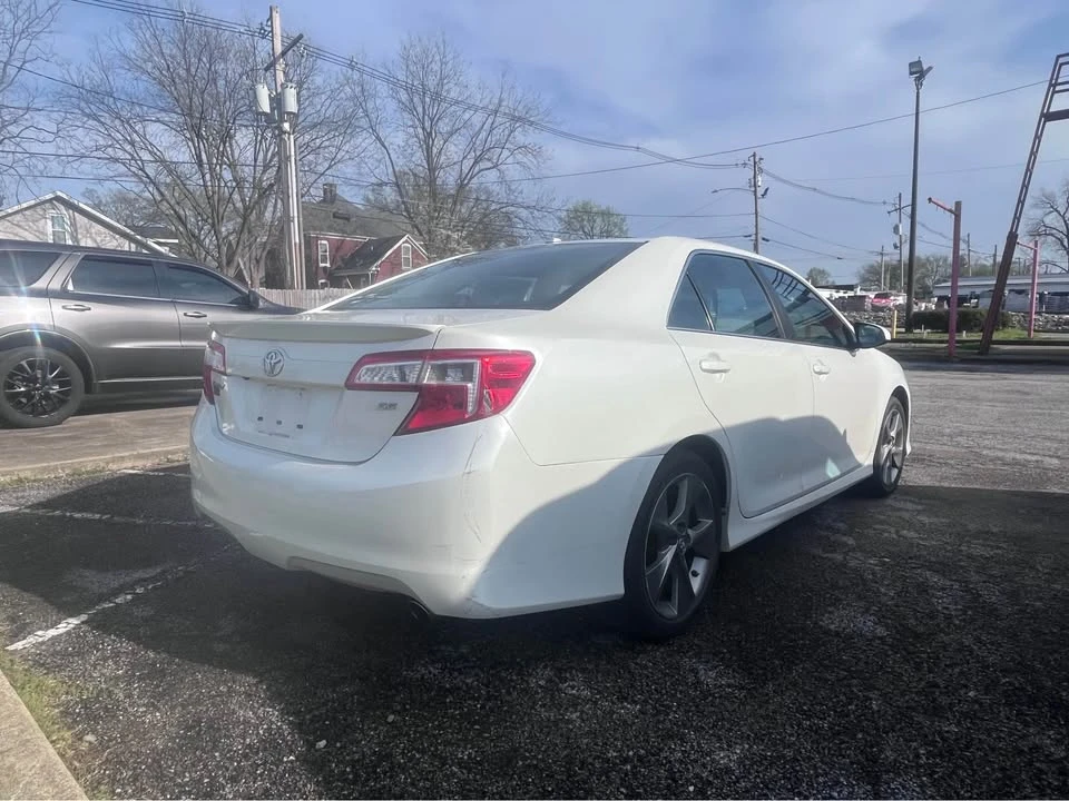 2014 Toyota Camry 7th Gen - Image 2 of 10