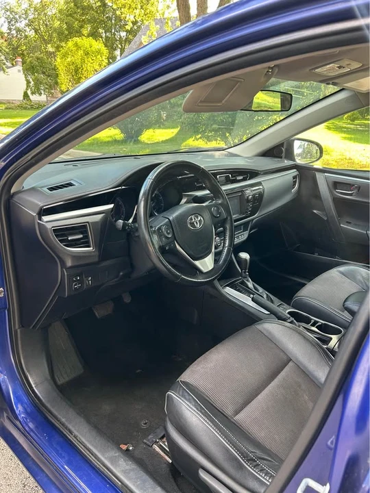2014 Toyota Corolla 11th Gen - Image 9 of 15