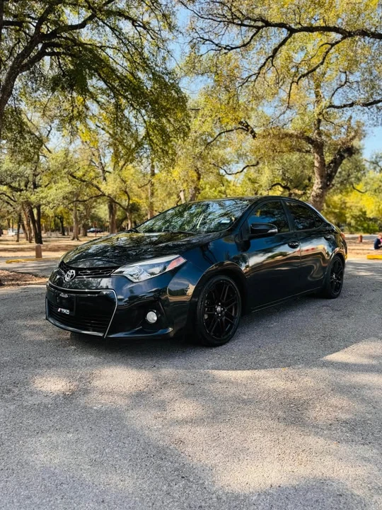 2014 Toyota Corolla 11th Gen - Image 3 of 11