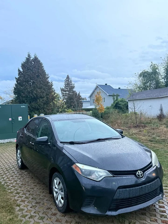2014 Toyota Corolla 11th Gen - Image 2 of 12