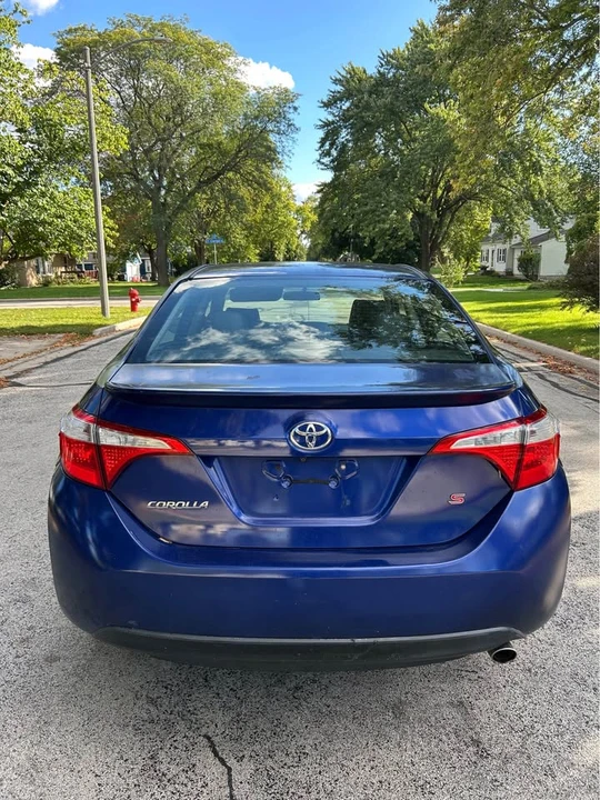 2014 Toyota Corolla 11th Gen - Image 5 of 15
