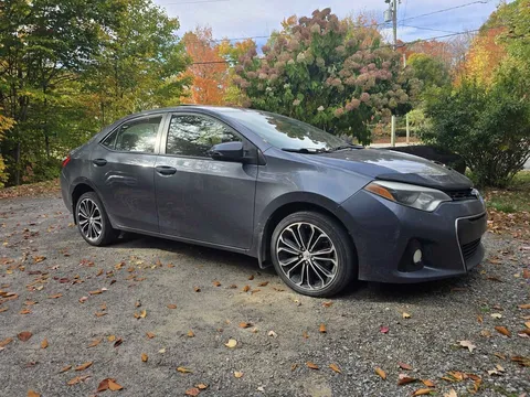 2014 Toyota Corolla 11th Gen - Image 3 of 9