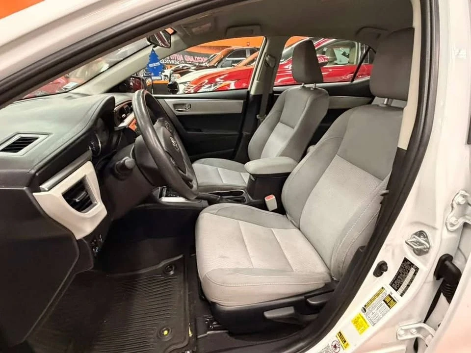 2014 Toyota Corolla 11th Gen - Image 9 of 17