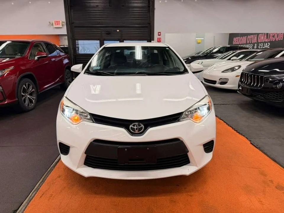 2014 Toyota Corolla 11th Gen - Image 2 of 17
