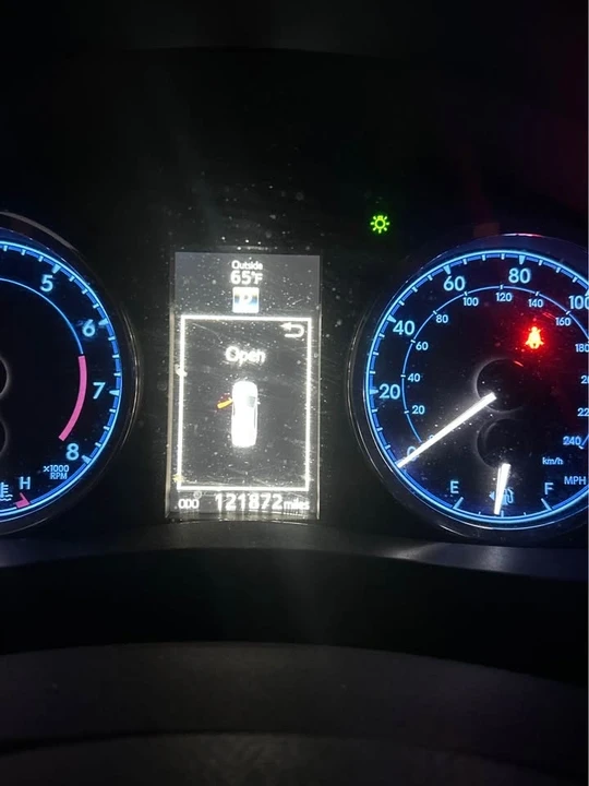 2014 Toyota Corolla 11th Gen - Image 7 of 7