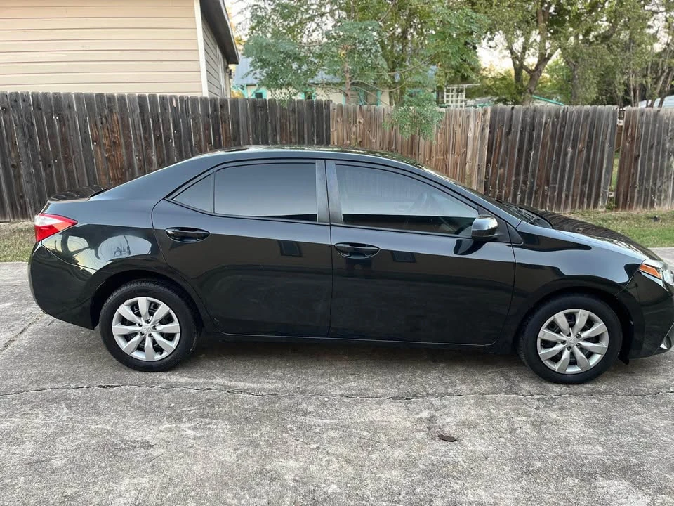 2014 Toyota Corolla 11th Gen - Image 3 of 12