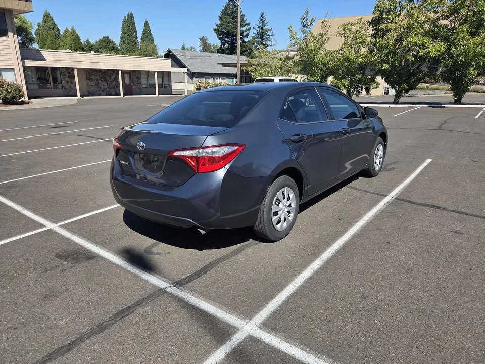 2014 Toyota Corolla 11th Gen - Image 3 of 11