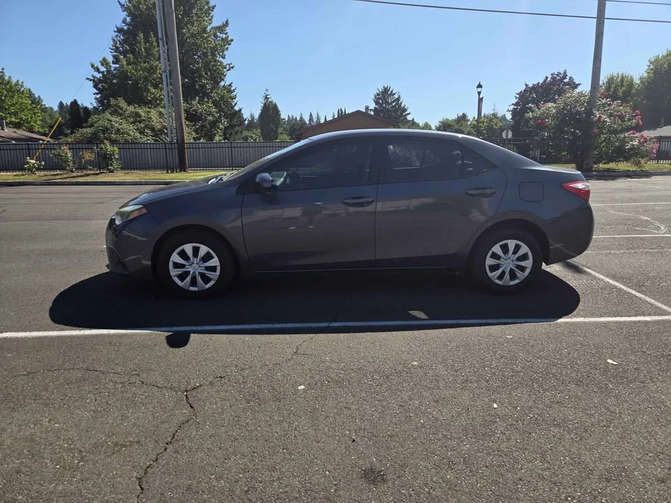 2014 Toyota Corolla 11th Gen - Image 8 of 11