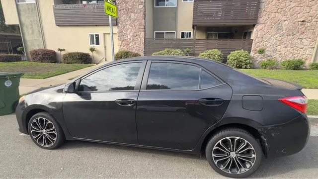 2014 Toyota Corolla 11th Gen - Image 3 of 4