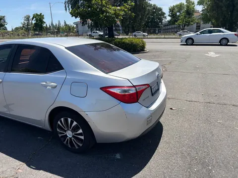2014 Toyota Corolla 11th Gen - Image 2 of 16