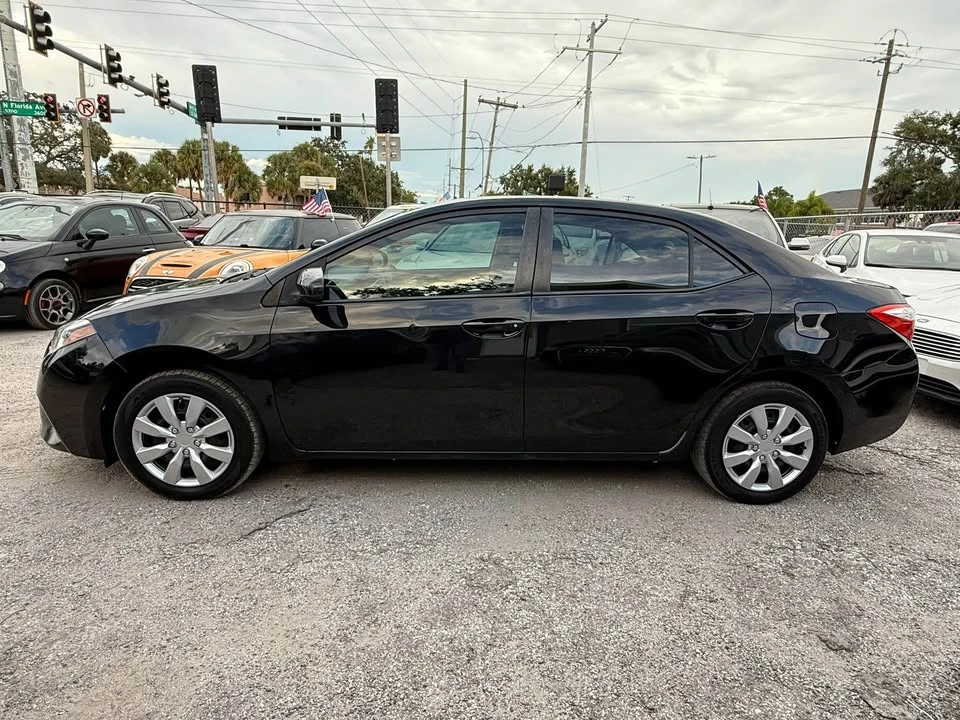 2014 Toyota Corolla 11th Gen - Image 8 of 18