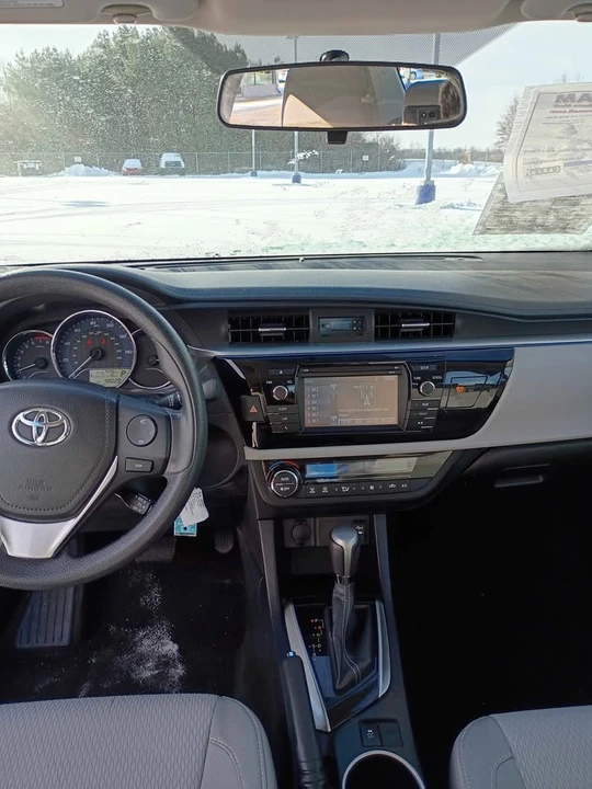 2014 Toyota Corolla 11th Gen - Image 2 of 3
