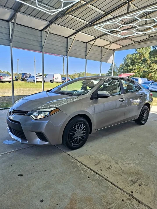 2014 Toyota Corolla 11th Gen - Image 1 of 18