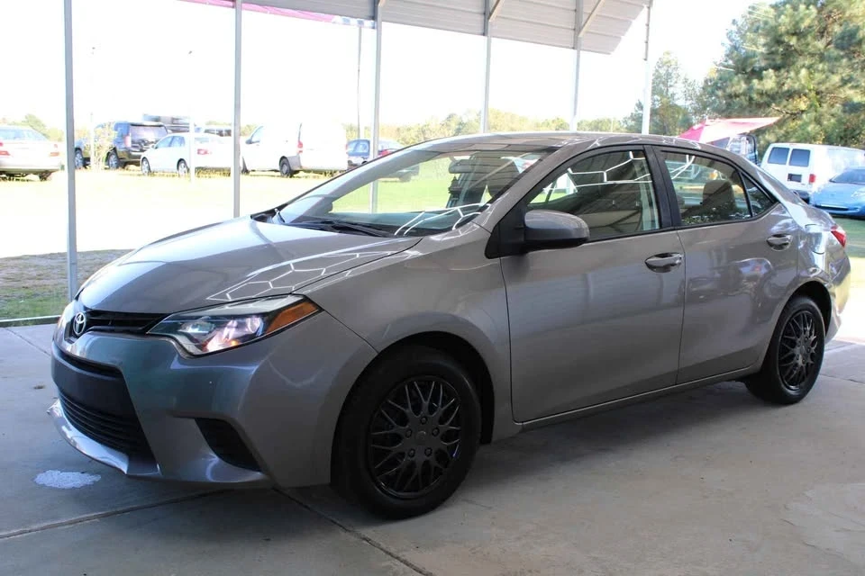 2014 Toyota Corolla 11th Gen - Image 2 of 18