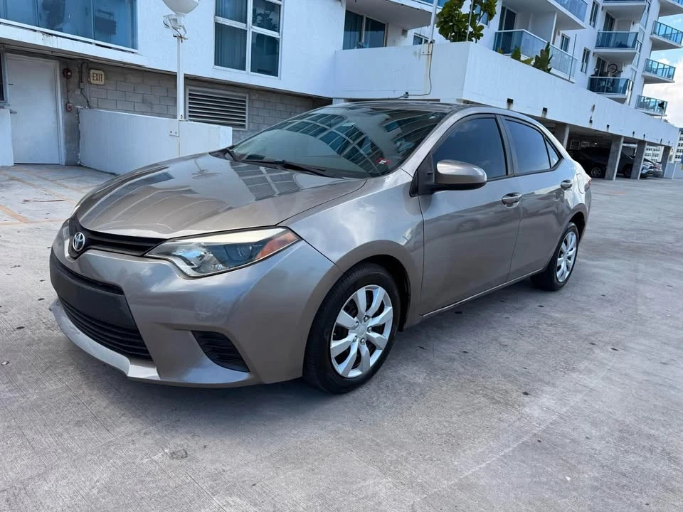 2014 Toyota Corolla 11th Gen - Image 3 of 12