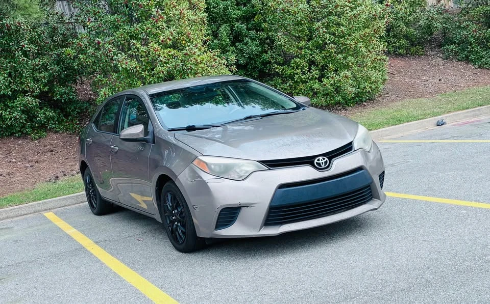 2014 Toyota Corolla 11th Gen - Image 2 of 20