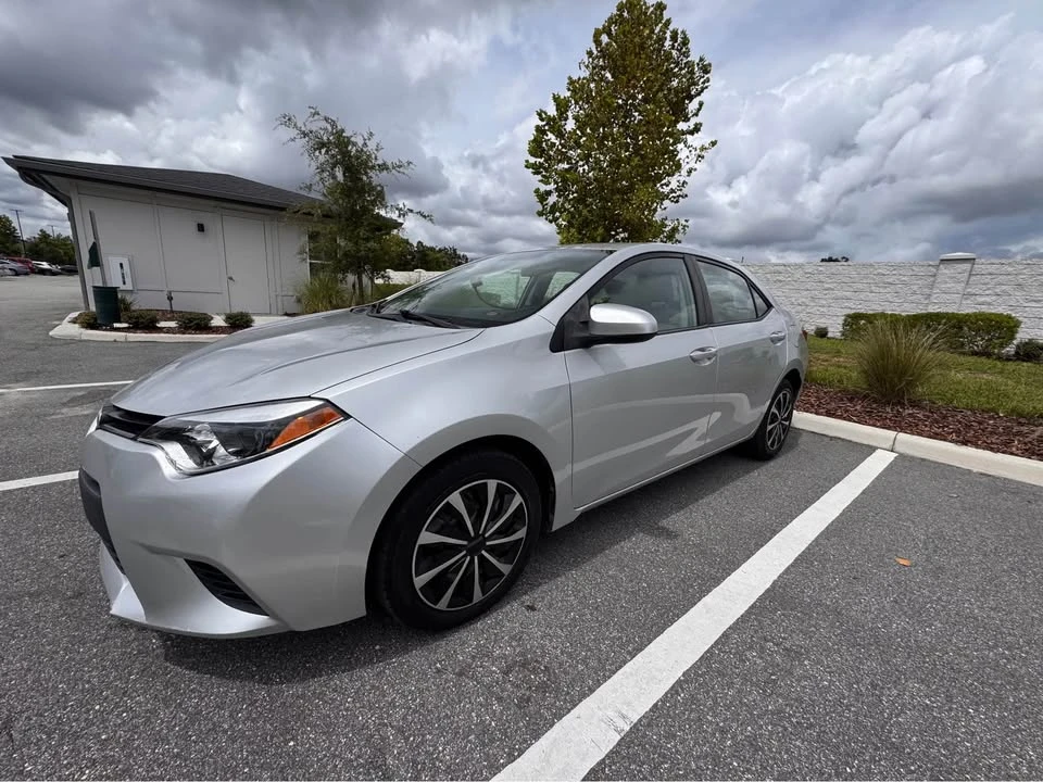 2014 Toyota Corolla 11th Gen - Image 3 of 9