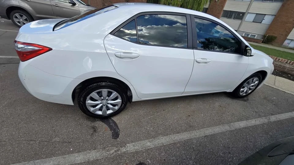 2014 Toyota Corolla 11th Gen - Image 4 of 9