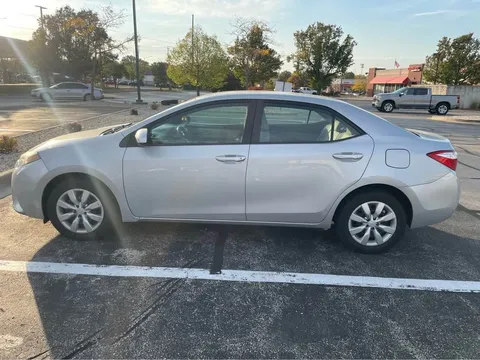 2014 Toyota Corolla 11th Gen - Image 3 of 12
