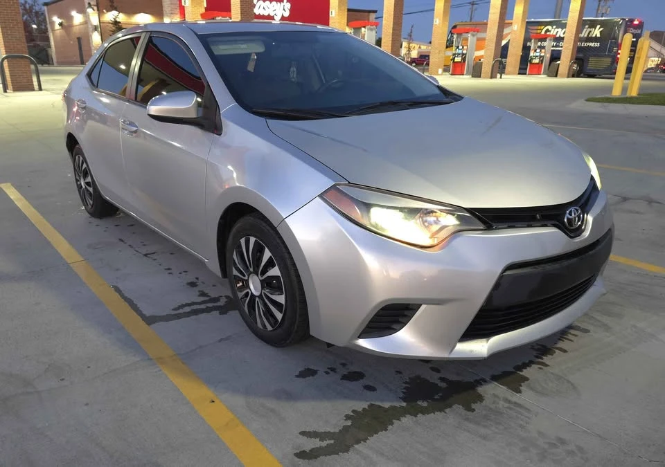 2014 Toyota Corolla 11th Gen - Image 4 of 13