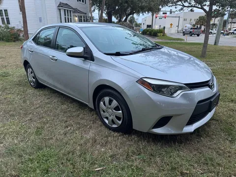 2014 Toyota Corolla 11th Gen - Image 2 of 11