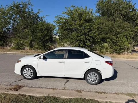 2014 Toyota Corolla 11th Gen - Image 2 of 6
