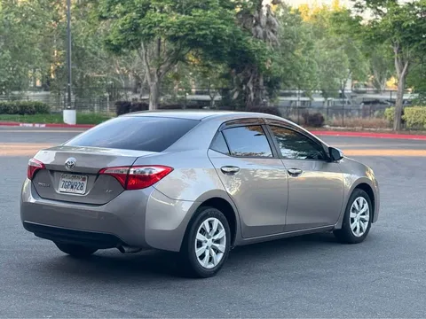 2014 Toyota Corolla 11th Gen - Image 4 of 19