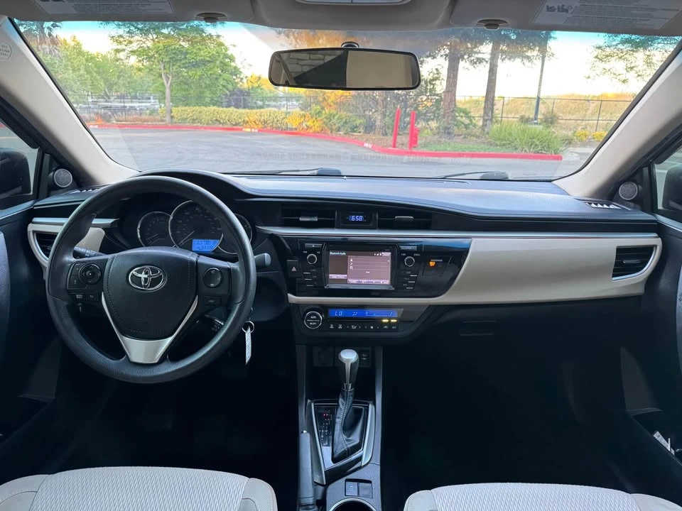 2014 Toyota Corolla 11th Gen - Image 10 of 19