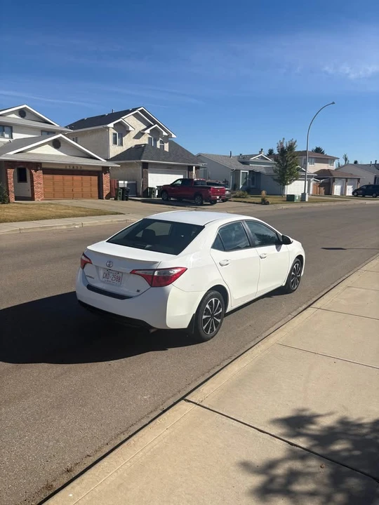 2014 Toyota Corolla 11th Gen - Image 4 of 16