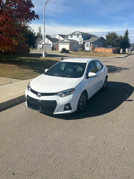 2014 Toyota Corolla 11th Gen - Image 3 of 16