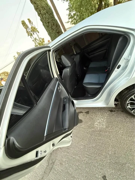2014 Toyota Corolla 11th Gen - Image 9 of 11