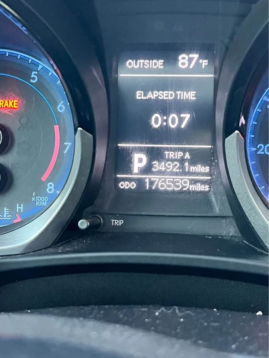 2014 Toyota Corolla 11th Gen - Image 13 of 17