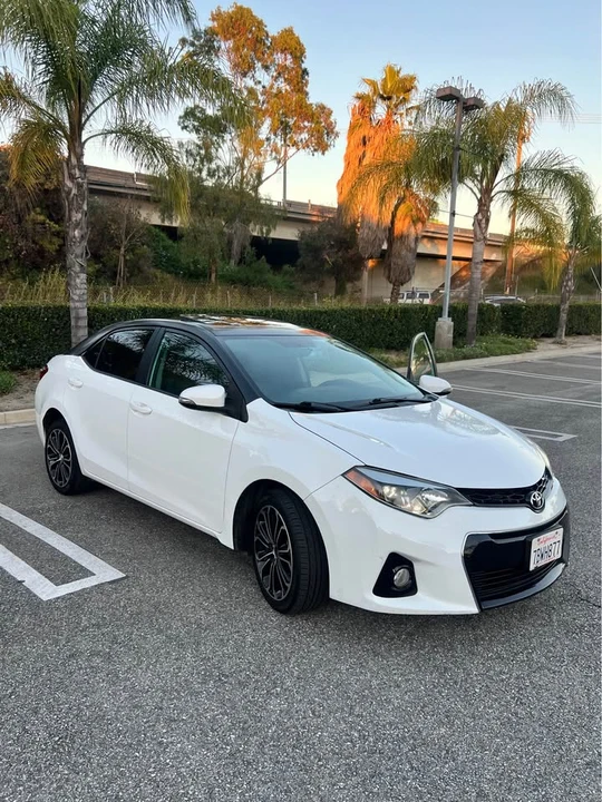2014 Toyota Corolla 11th Gen - Image 16 of 17