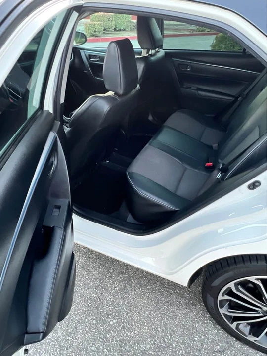 2014 Toyota Corolla 11th Gen - Image 10 of 17