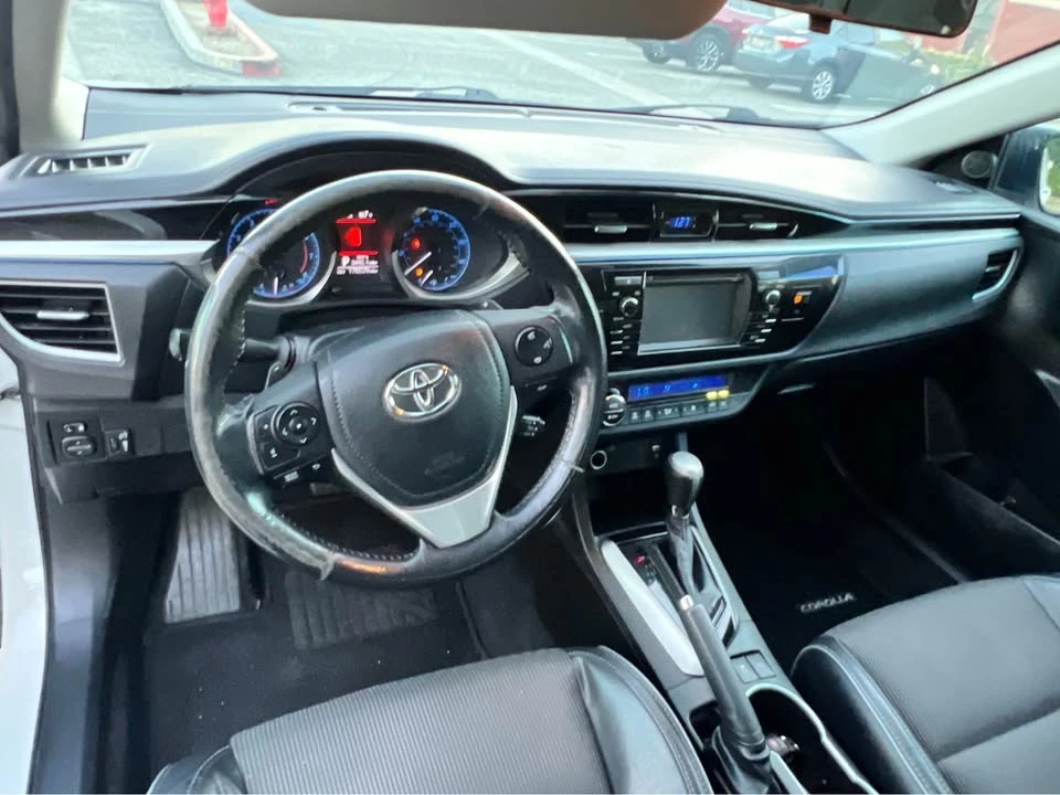 2014 Toyota Corolla 11th Gen - Image 6 of 17