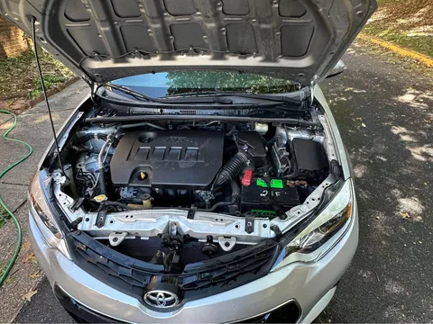 2014 Toyota Corolla 11th Gen - Image 4 of 8