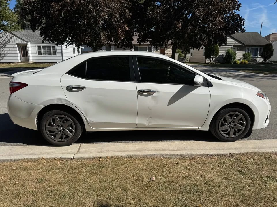 2014 Toyota Corolla 11th Gen - Image 3 of 5