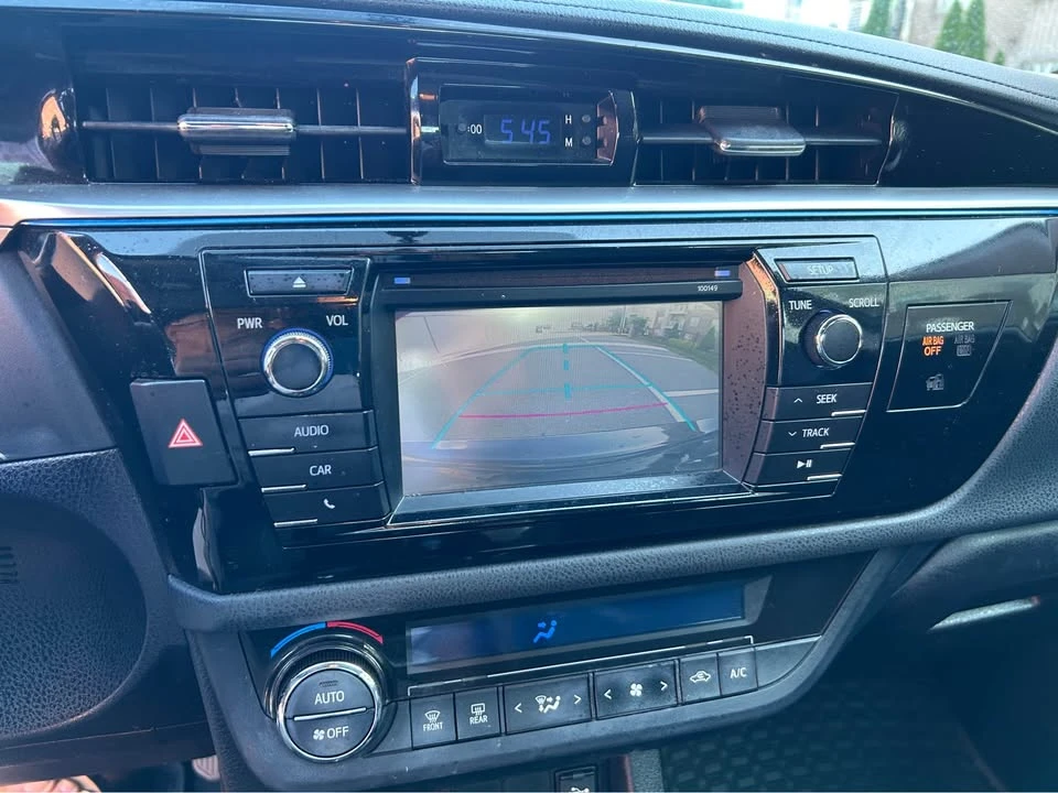 2014 Toyota Corolla 11th Gen - Image 10 of 13
