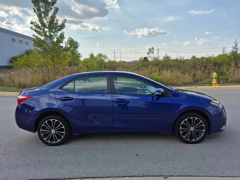 2014 Toyota Corolla 11th Gen - Image 3 of 15