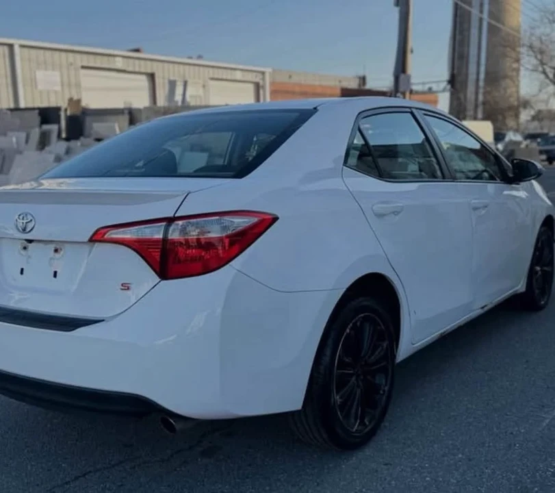 2014 Toyota Corolla 11th Gen - Image 3 of 9
