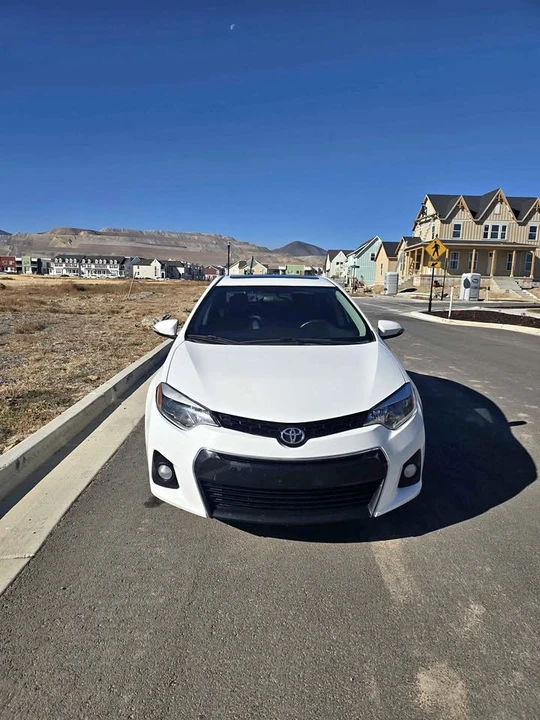 2014 Toyota Corolla 11th Gen - Image 1 of 8
