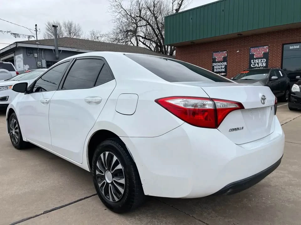 2014 Toyota Corolla 11th Gen - Image 4 of 9