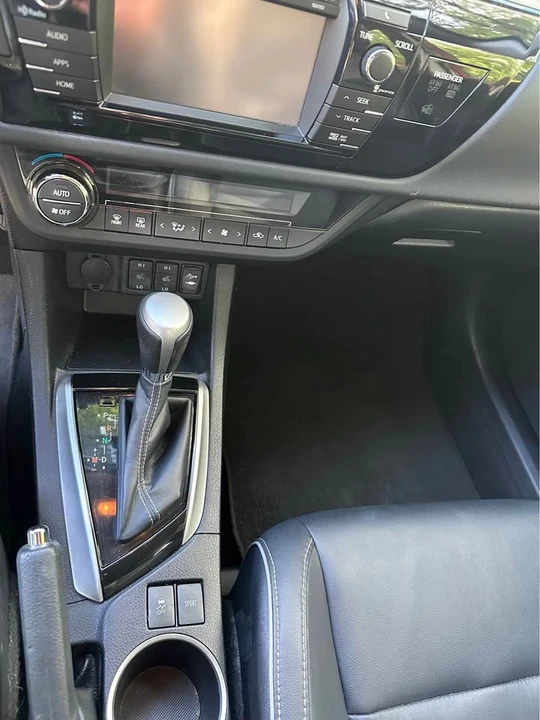 2014 Toyota Corolla 11th Gen - Image 15 of 15