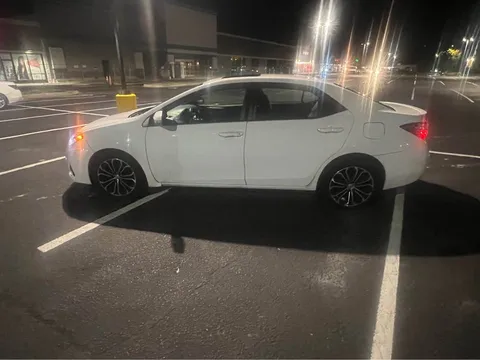 2014 Toyota Corolla 11th Gen - Image 3 of 5
