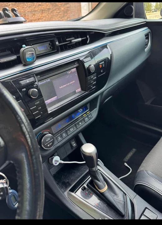 2014 Toyota Corolla 11th Gen - Image 8 of 13