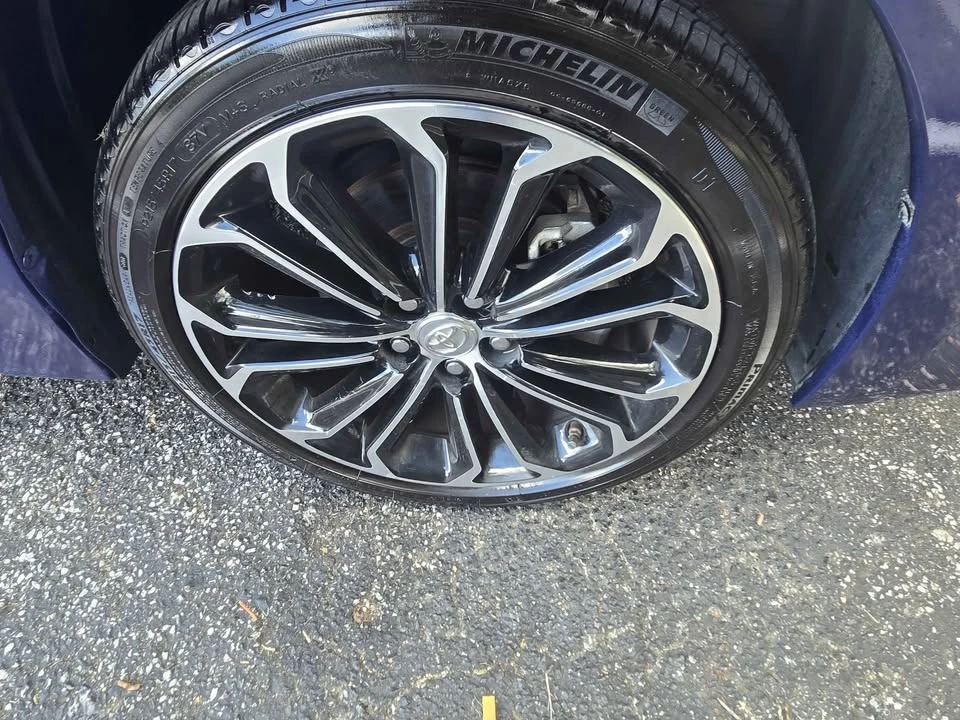 2014 Toyota Corolla 11th Gen - Image 5 of 19