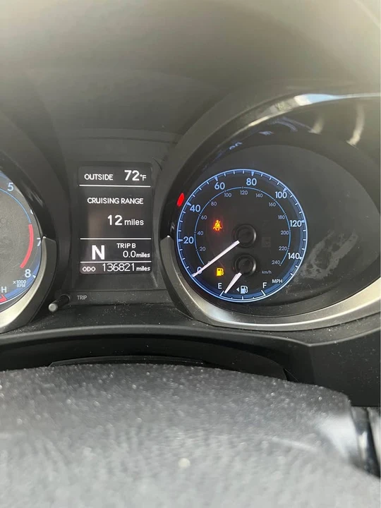 2014 Toyota Corolla 11th Gen - Image 9 of 11