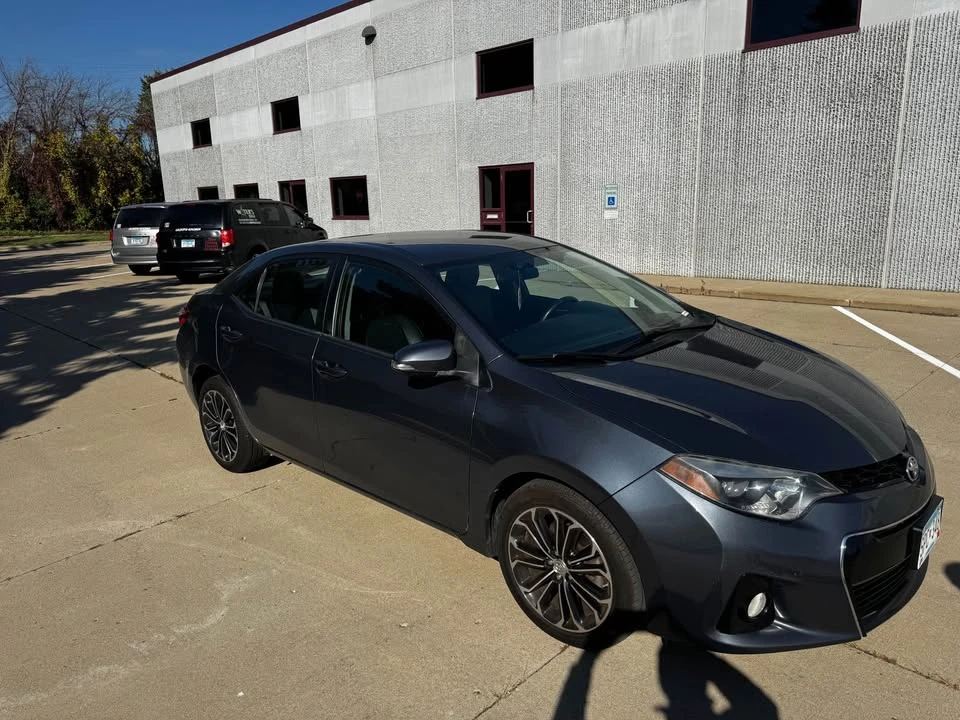 2014 Toyota Corolla 11th Gen - Image 10 of 15