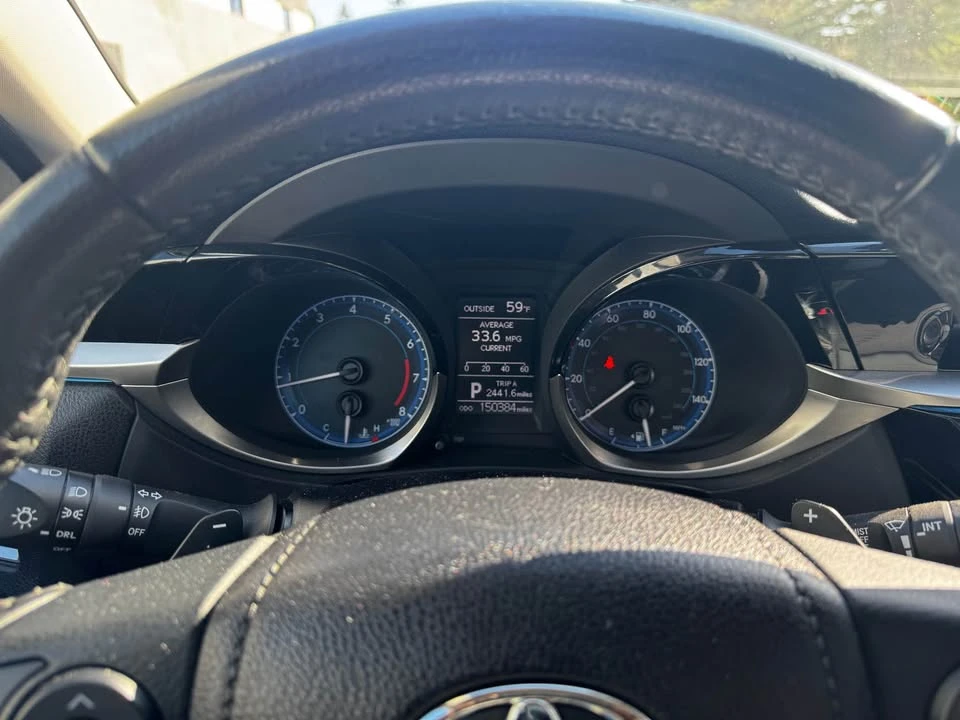 2014 Toyota Corolla 11th Gen - Image 6 of 15