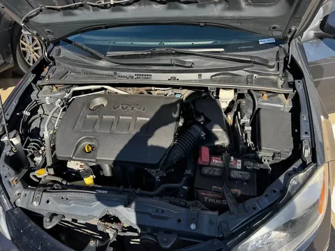 2014 Toyota Corolla 11th Gen - Image 3 of 15